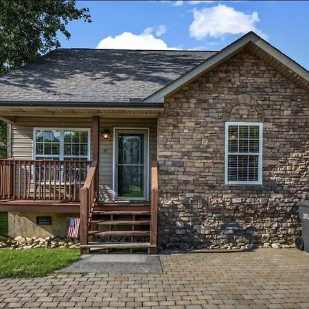 Creekside Cottage*Hot Tub*Entire Home-Pigeon Forge Εξωτερικό φωτογραφία