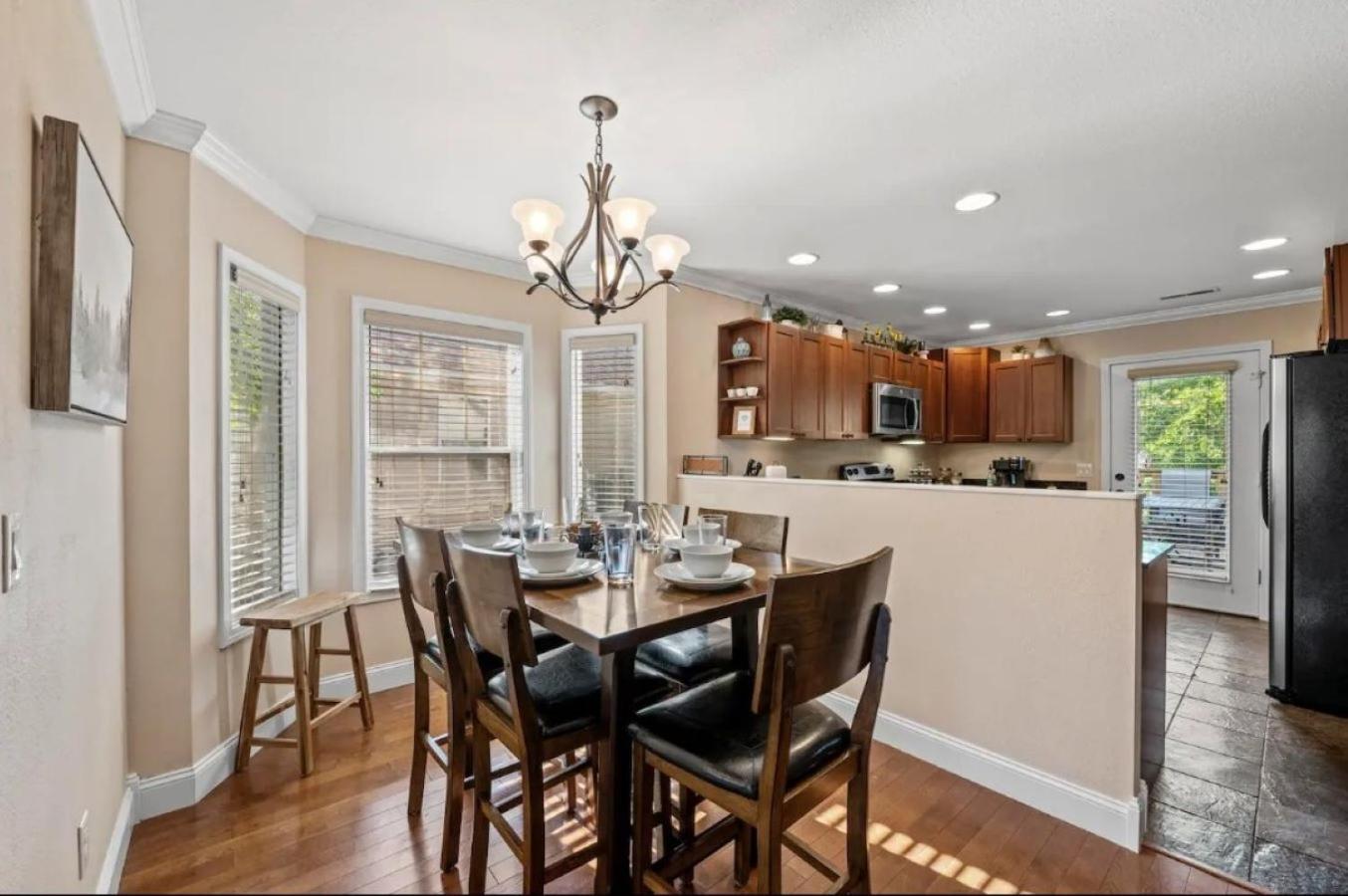 Creekside Cottage*Hot Tub*Entire Home-Pigeon Forge Εξωτερικό φωτογραφία